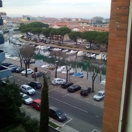 公寓 Perco Riva Slataper 格拉多