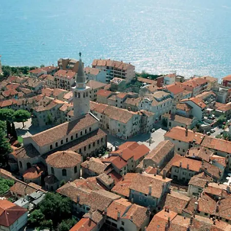 Perco Riva Slataper Apartman Grado